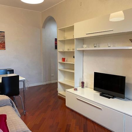 Adriano Metro & Comfort Suites - Affitti Brevi Italia ميلان المظهر الخارجي الصورة